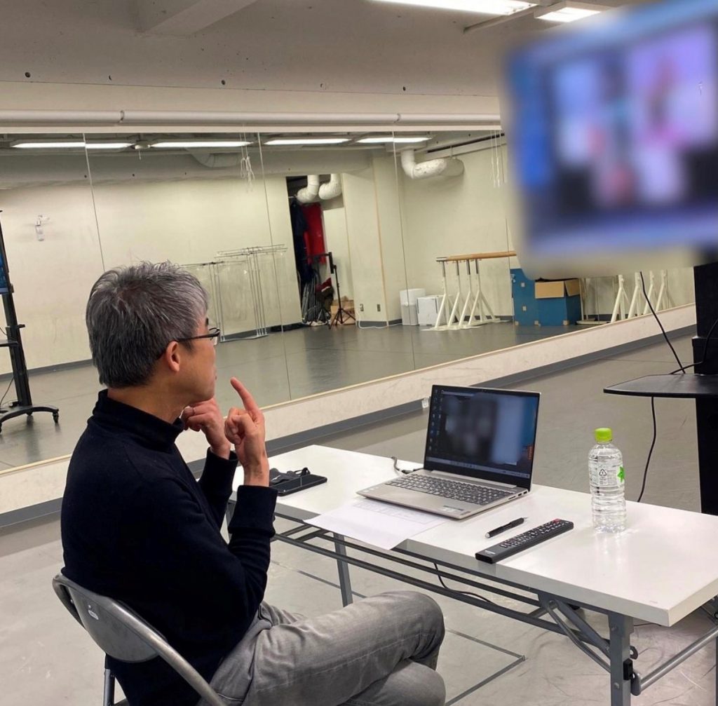 『ワタナベNオンラインハイスクール』演出家 板垣講師による体験レッスンを開催！